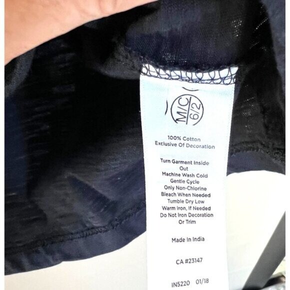 Talbots Petites Navy Embroidered Cap Sleeve T-Shirt Lp 100% Cotton, Large Petite - Picture 7 of 9